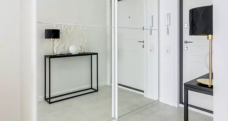 Mirrored Bifold Closet Doors Repair in Weston, FL