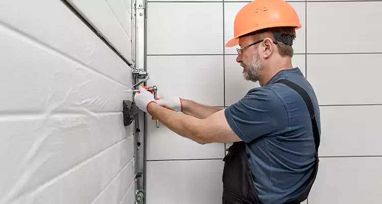 Emergency Garage Door Repair in Weston, FL