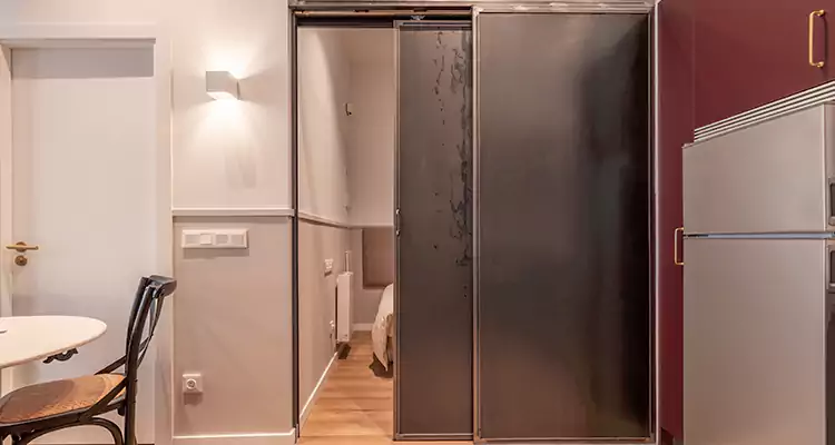 We Fix Closet Sliding Door in Weston, FL 