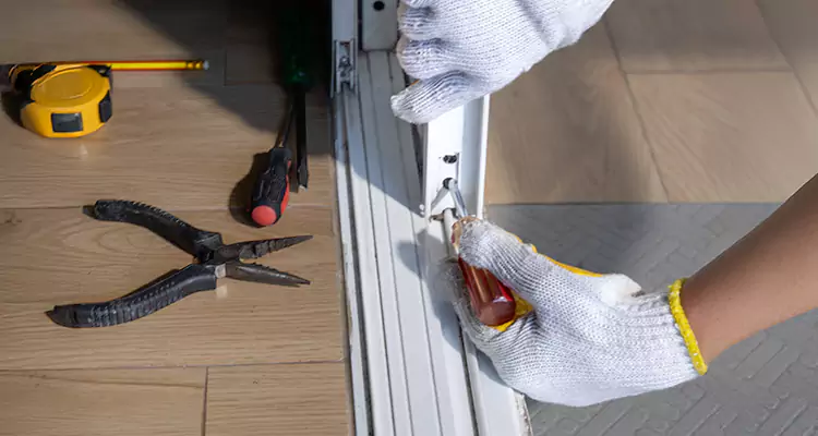 Screen Door Wheel Replacement in Weston, FL