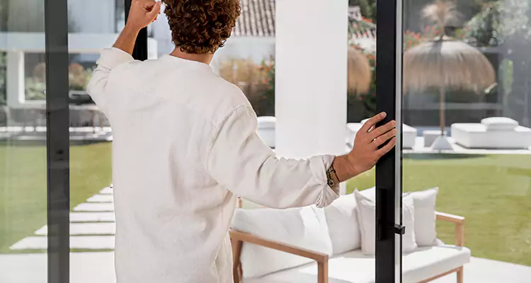 Sliding Screen Door Maintenance for Closing Issues in Weston, FL